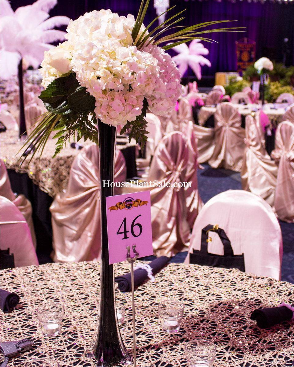 Floral designs for wedding events